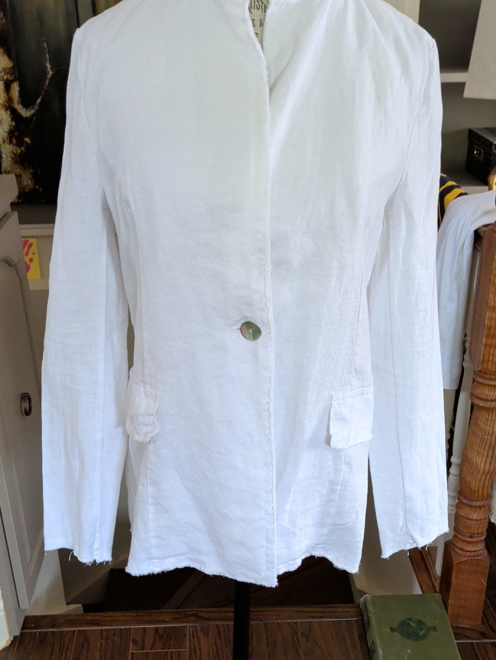 Women's White Single-Button Linen Blazer - Clean Tailored Look